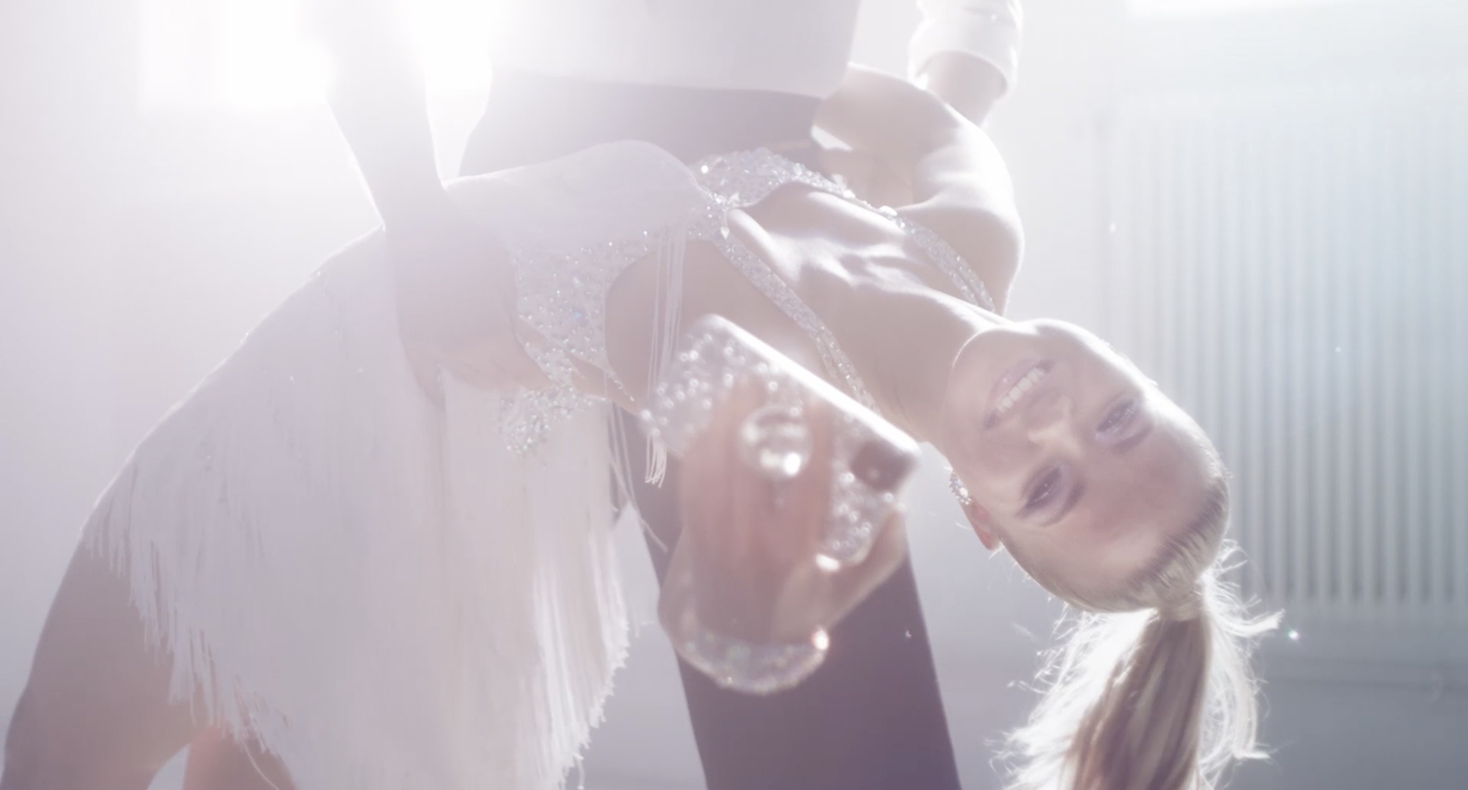 Bild som beskriver Årets sponsorer för Let’s dance lyfts fram i en billboard med helt ny touch