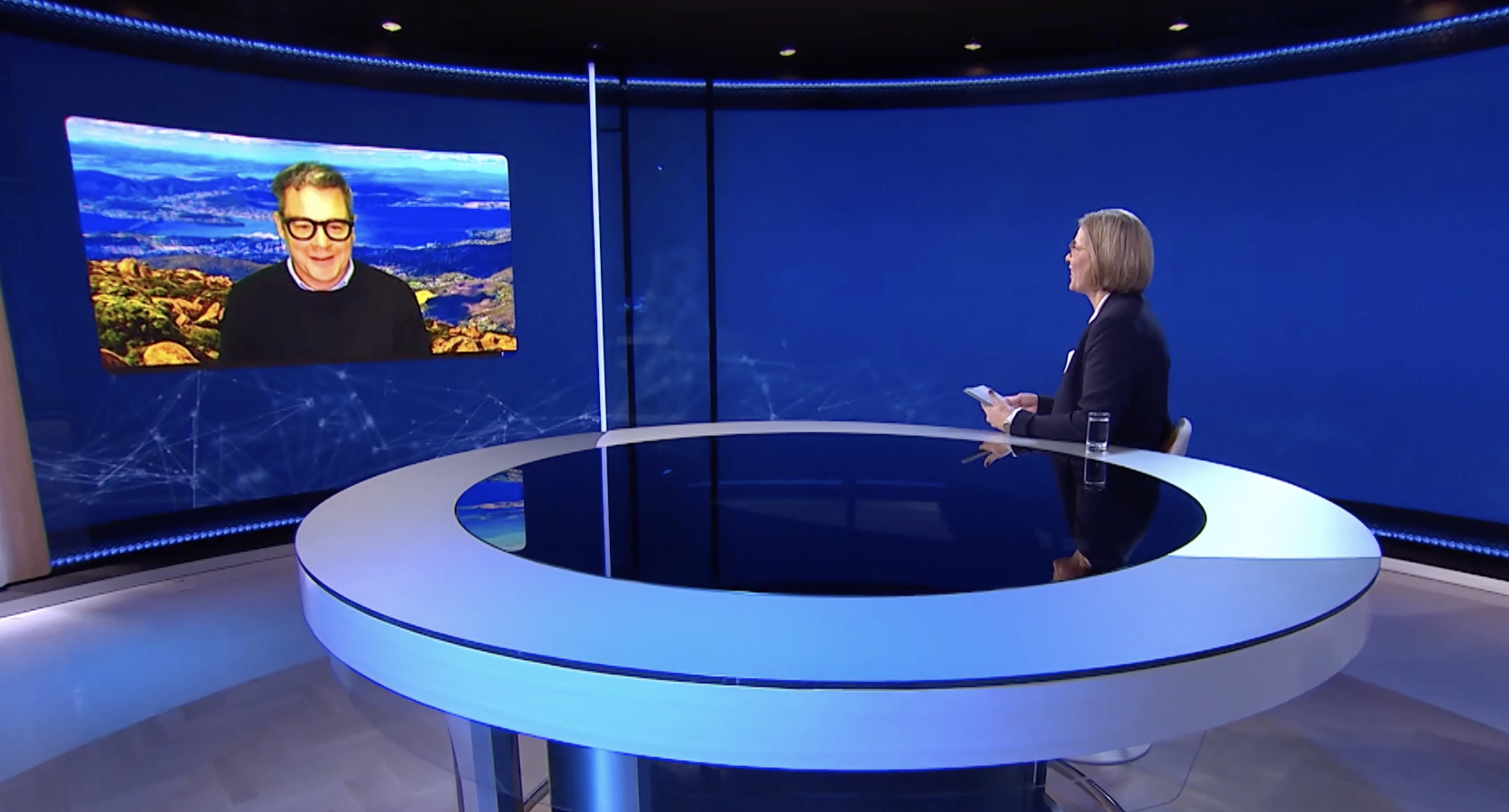 Bild som beskriver ”TV is like vodka – when you add it to anything it improves it dramatically”  – Mark Ritson