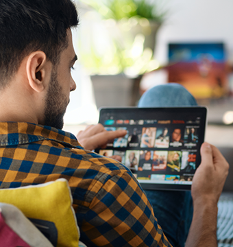 Bild som beskriver SVT och TV4 dominerar svensk videomarknad – YouTube halkar efter