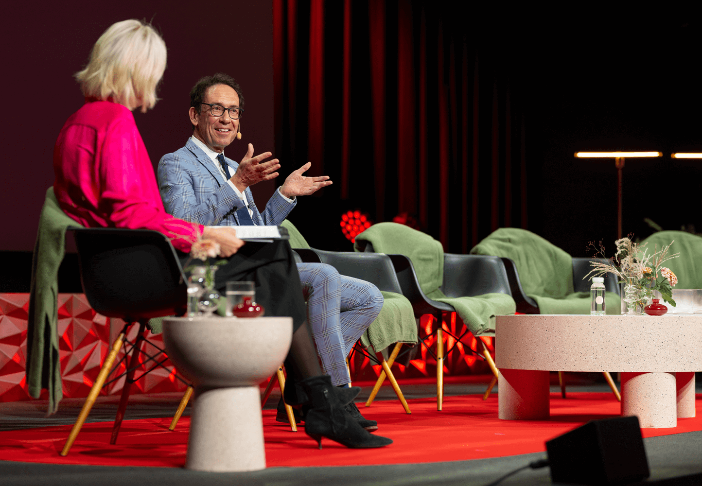 Bild som beskriver 11 frågor till Byron Sharp – reklam handlar inte om att övertyga